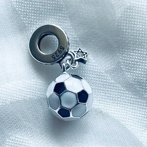 ⚽ NWOT World Cup Soccer Football Ball Charm – Sterling Silver 925